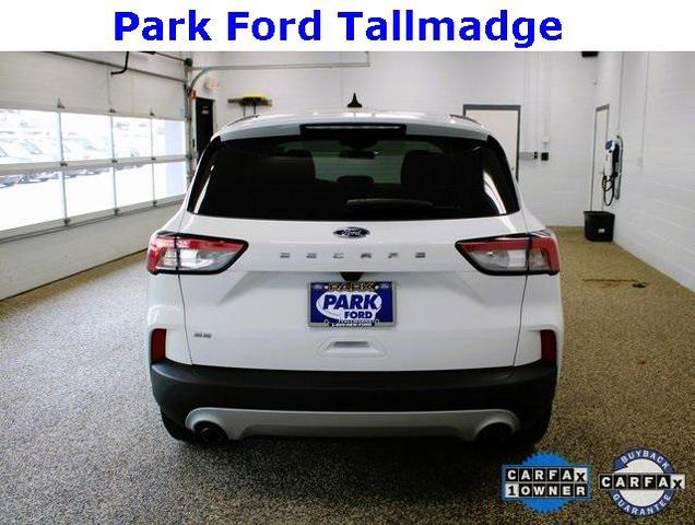 Photo of 2022 Oxford White Ford Escape