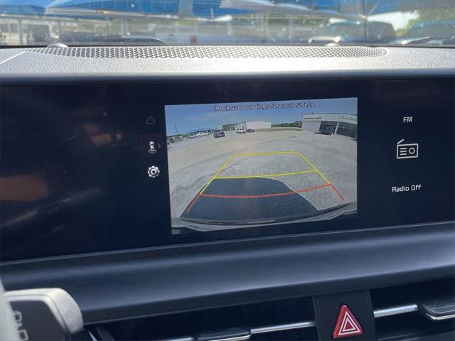 Photo of 2024 Steel Gray Kia Seltos