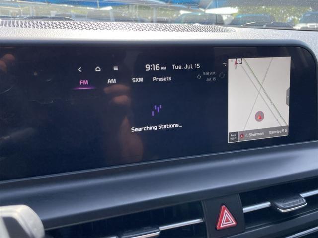 Photo of 2024 Steel Gray Kia Seltos