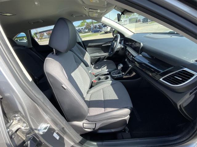 Photo of 2024 Steel Gray Kia Seltos