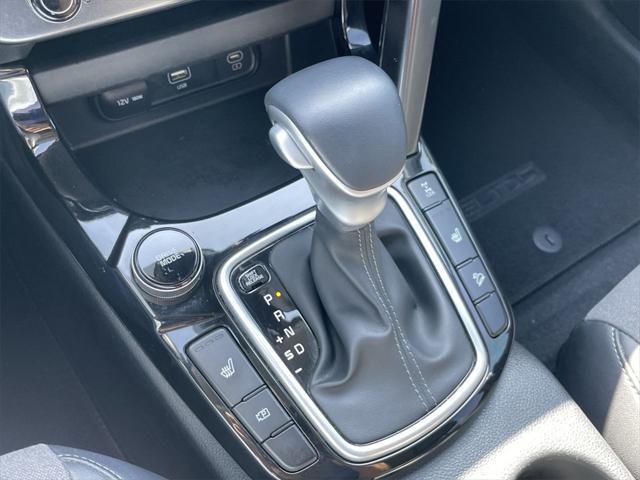 Photo of 2024 Steel Gray Kia Seltos