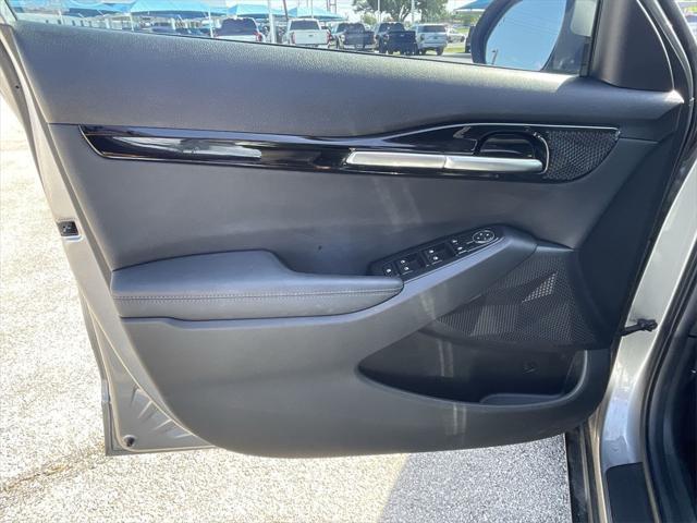 Photo of 2024 Steel Gray Kia Seltos