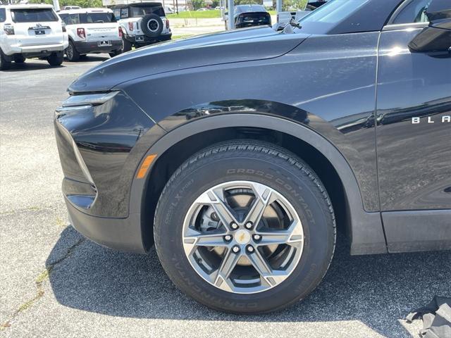 Photo of 2024 Black Chevrolet Blazer