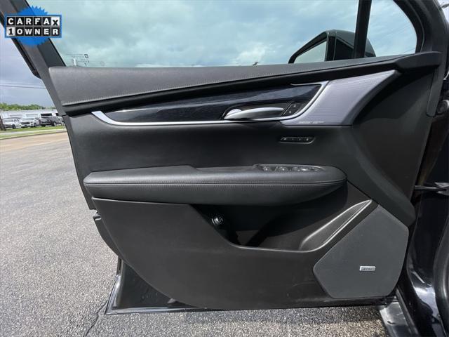Photo of 2024 Stellar Black Metallic Cadillac XT5