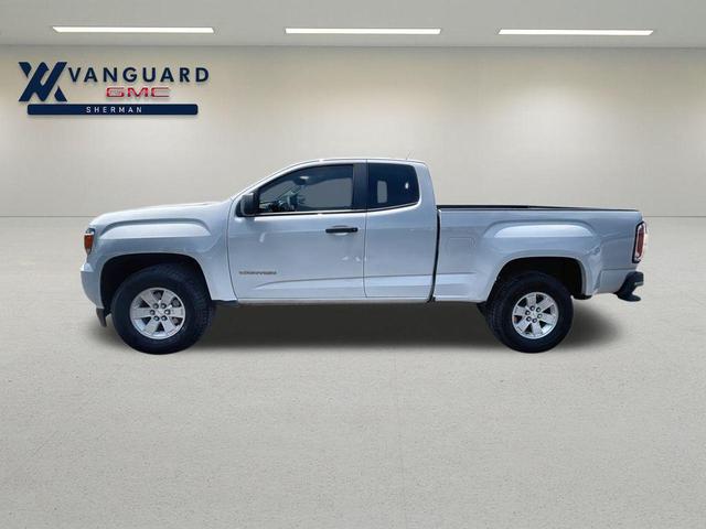 Photo of 2019 Summit White GMC Canyon