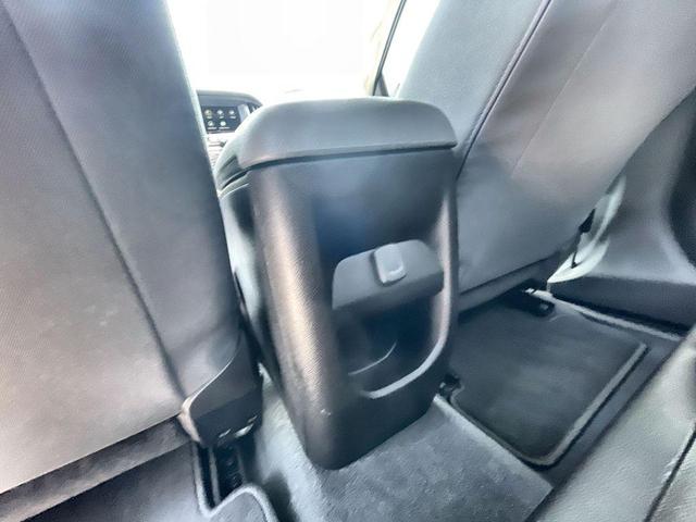 Photo of 2019 Summit White GMC Canyon