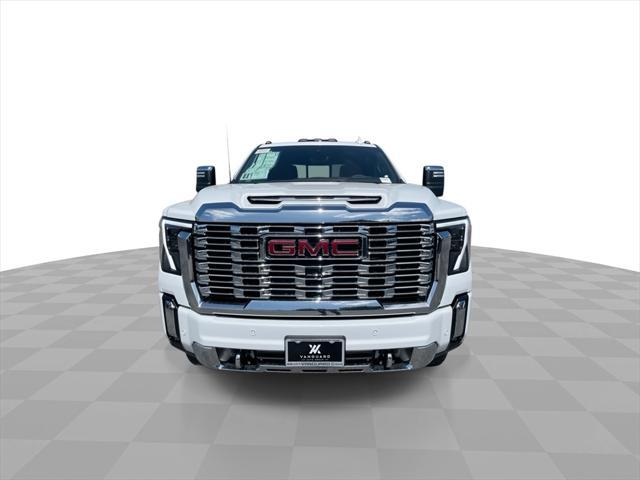 Photo of 2025 Summit White GMC Sierra 2500