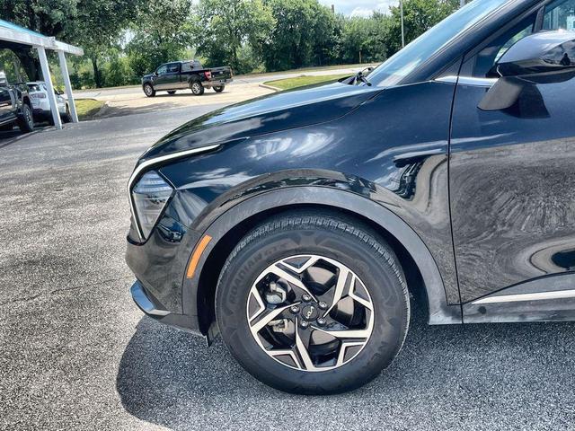 Photo of 2024 Fusion Black Kia Sportage