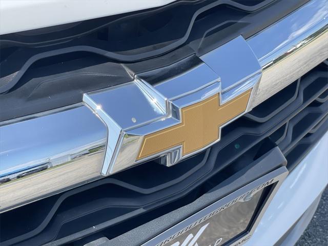 Photo of 2024 Summit White Chevrolet Blazer