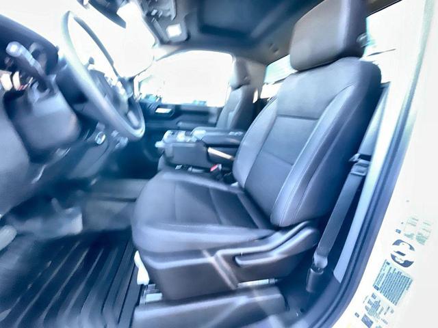 Photo of 2025 Summit White GMC Sierra 2500