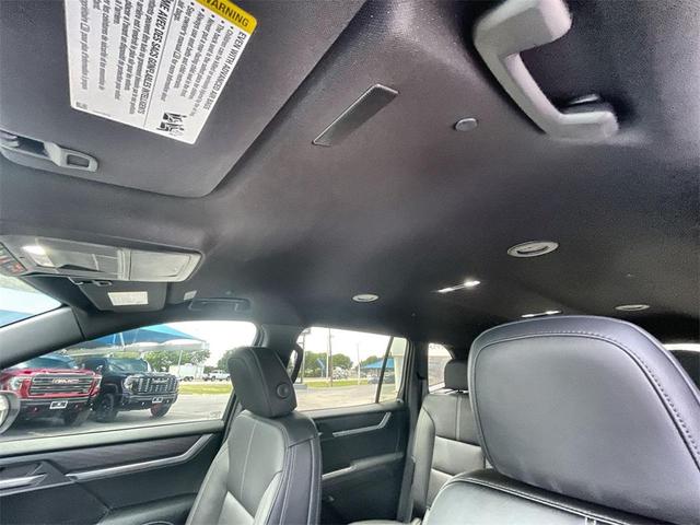 Photo of 2026 Summit White GMC Acadia