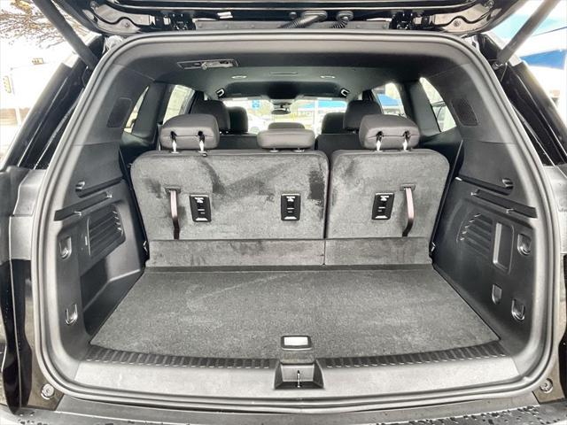 Photo of 2025 Ebony Twilight Metallic GMC Acadia