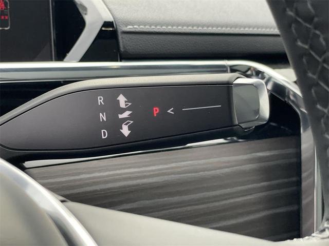 Photo of 2025 Onyx Black GMC Sierra EV