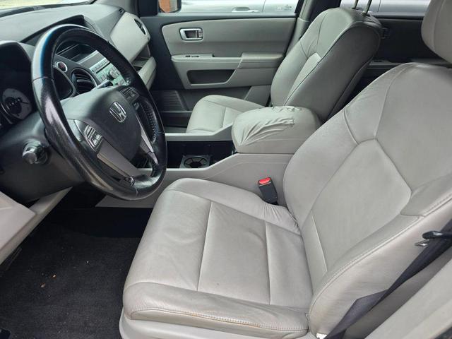 Photo of 2009 Bali Blue Pearl Honda Pilot