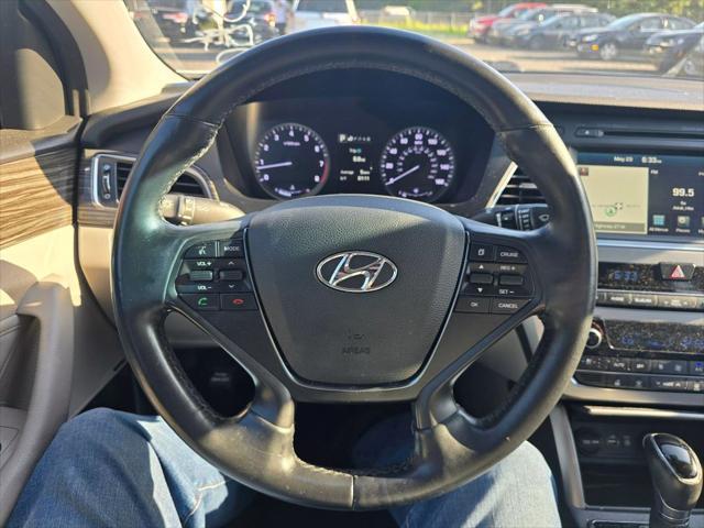 Photo of 2015 Shale Gray Metallic Hyundai SONATA