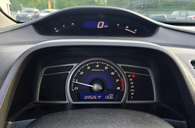 Photo of 2010 Gray Honda Civic