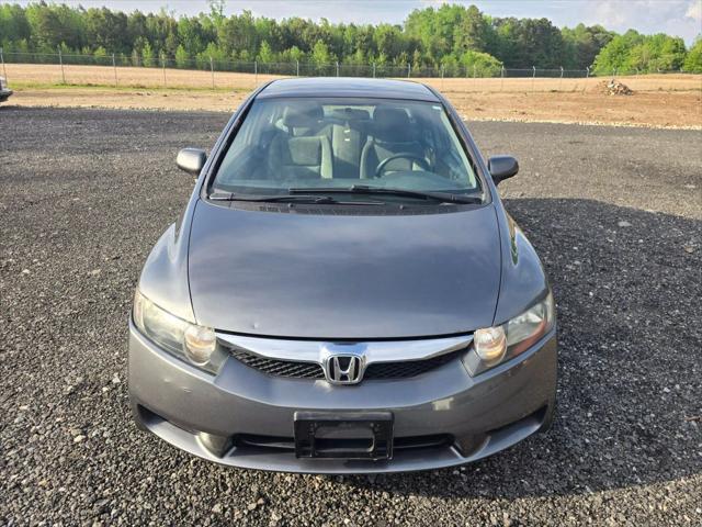 Photo of 2010 Gray Honda Civic