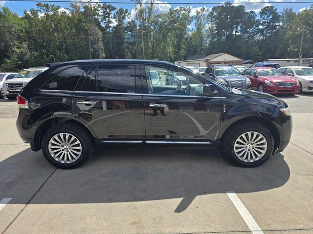 Photo of 2011 Black Lincoln MKX