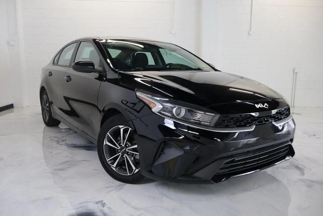 Photo of 2023 Aurora Black Kia Forte