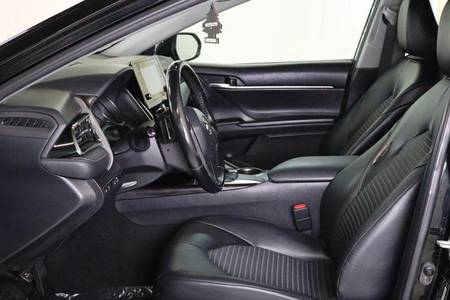 Photo of 2021 Midnight Black Metallic Toyota Camry