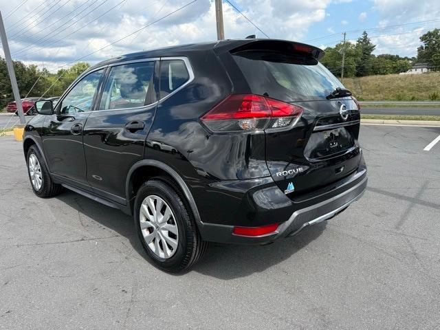 Photo of 2018 Magnetic Black Nissan Rogue