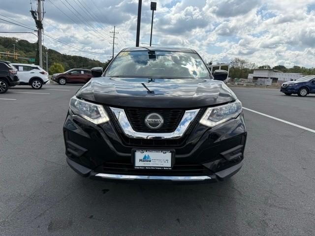 Photo of 2018 Magnetic Black Nissan Rogue
