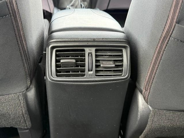 Photo of 2018 Magnetic Black Nissan Rogue