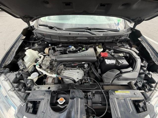 Photo of 2018 Magnetic Black Nissan Rogue