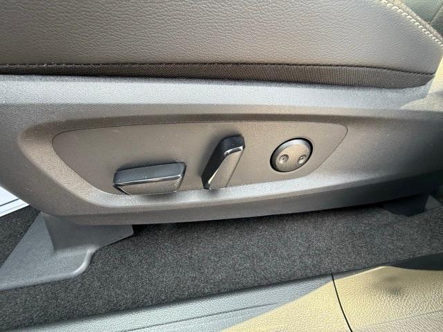 Photo of 2025 Black Nissan Pathfinder