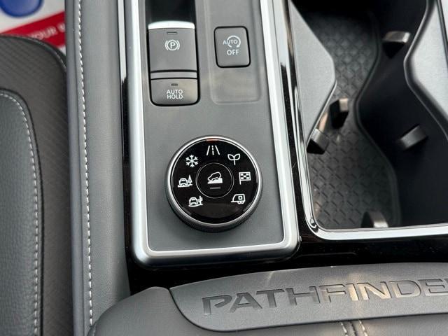 Photo of 2025 Black Nissan Pathfinder