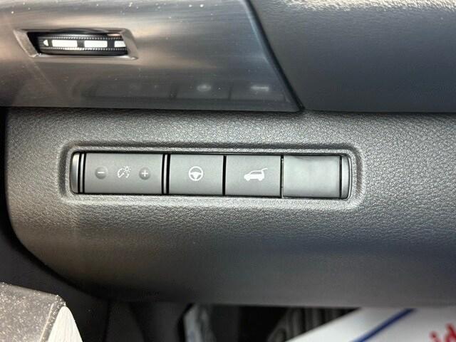 Photo of 2025 Black Nissan Pathfinder