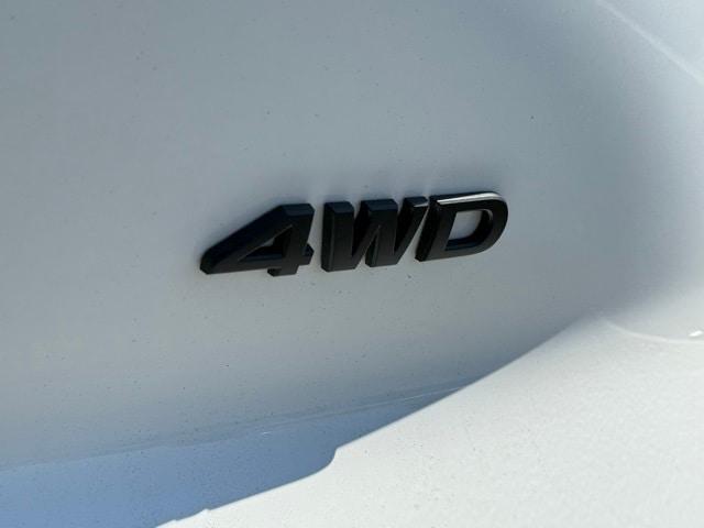 Photo of 2025 Glacier White Nissan Pathfinder
