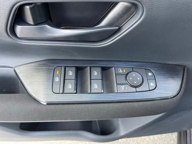 Photo of 2025 Deep Blue Pearl Nissan Kicks