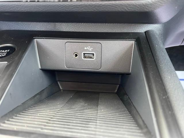 Photo of 2025 Deep Blue Pearl Nissan Kicks