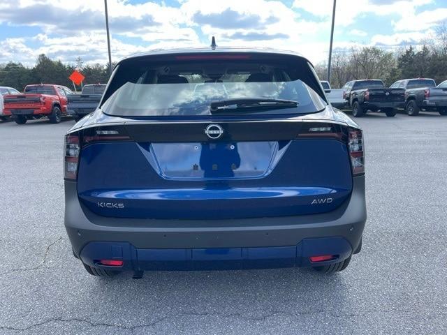 Photo of 2025 Deep Blue Pearl Nissan Kicks