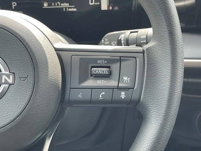 Photo of 2025 Deep Blue Pearl Nissan Kicks