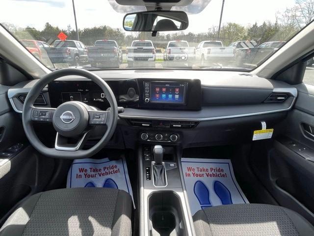 Photo of 2025 Deep Blue Pearl Nissan Kicks