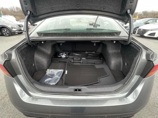 Photo of 2025 Gun Metallic Nissan Altima