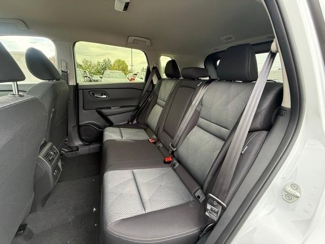 Photo of 2026 Everest White P Nissan Rogue