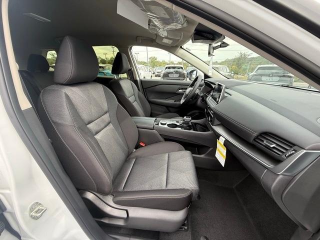 Photo of 2026 Everest White P Nissan Rogue