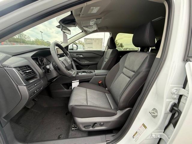 Photo of 2026 Everest White P Nissan Rogue