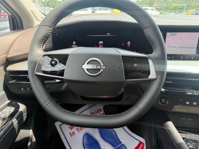 Photo of 2025 Black Nissan Murano