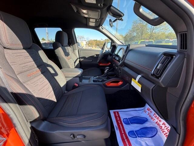 Photo of 2025 Afterburn Orang Nissan Frontier