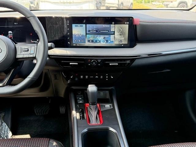 Photo of 2025 Deep Blue Pearl Nissan Kicks