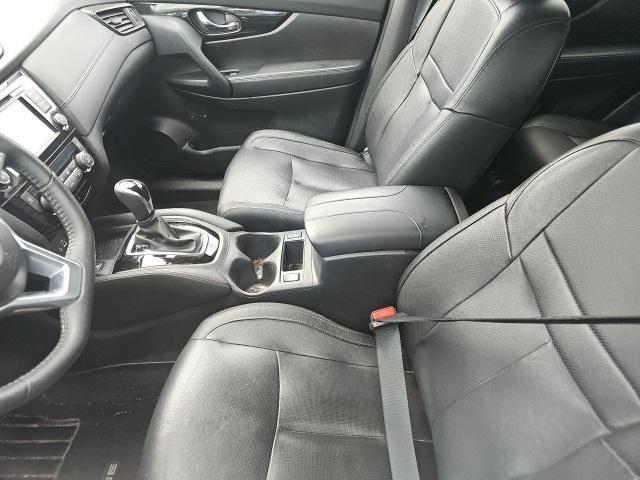 Photo of 2020 Gun Metallic Nissan Rogue