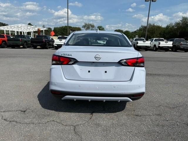 Photo of 2025 Gray Sky Pearl Nissan Versa