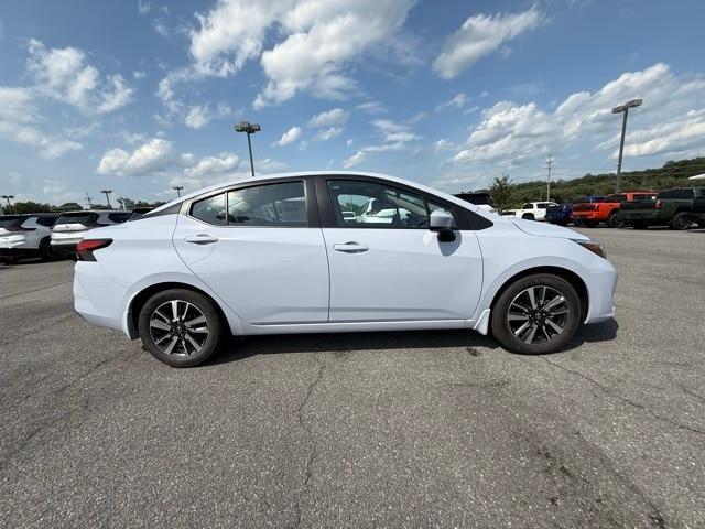 Photo of 2025 Gray Sky Pearl Nissan Versa
