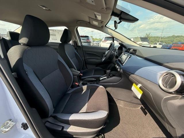 Photo of 2025 Gray Sky Pearl Nissan Versa
