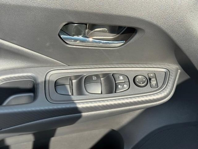 Photo of 2025 Gray Sky Pearl Nissan Versa