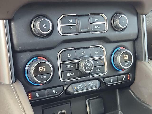 Photo of 2023 Midnight Blue Metallic Chevrolet Suburban